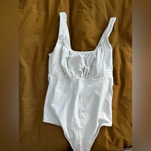 Bundle of Abercrombie bodysuits!!